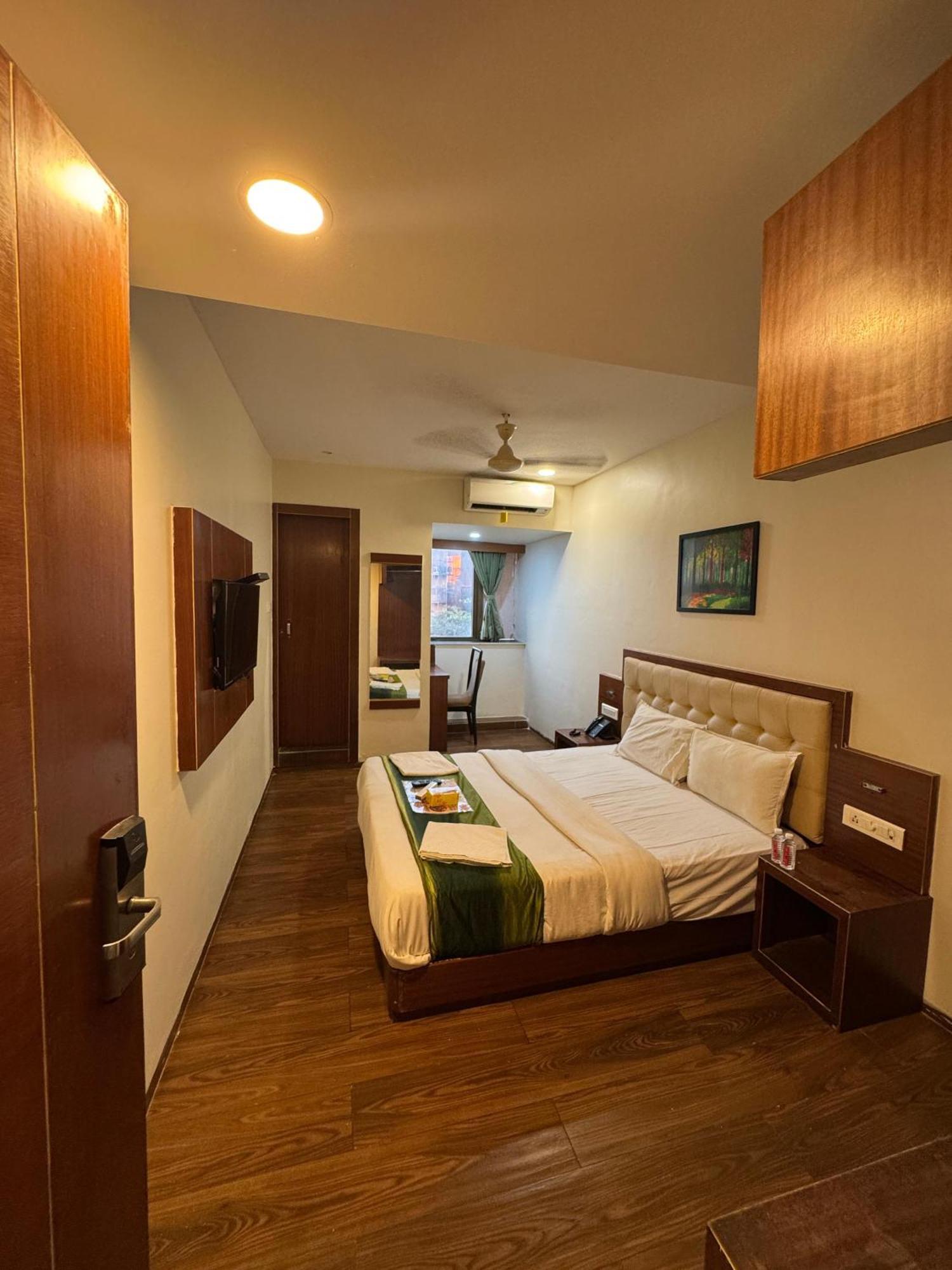Hotel Aflon Midc Andheri East Βομβάη Εξωτερικό φωτογραφία