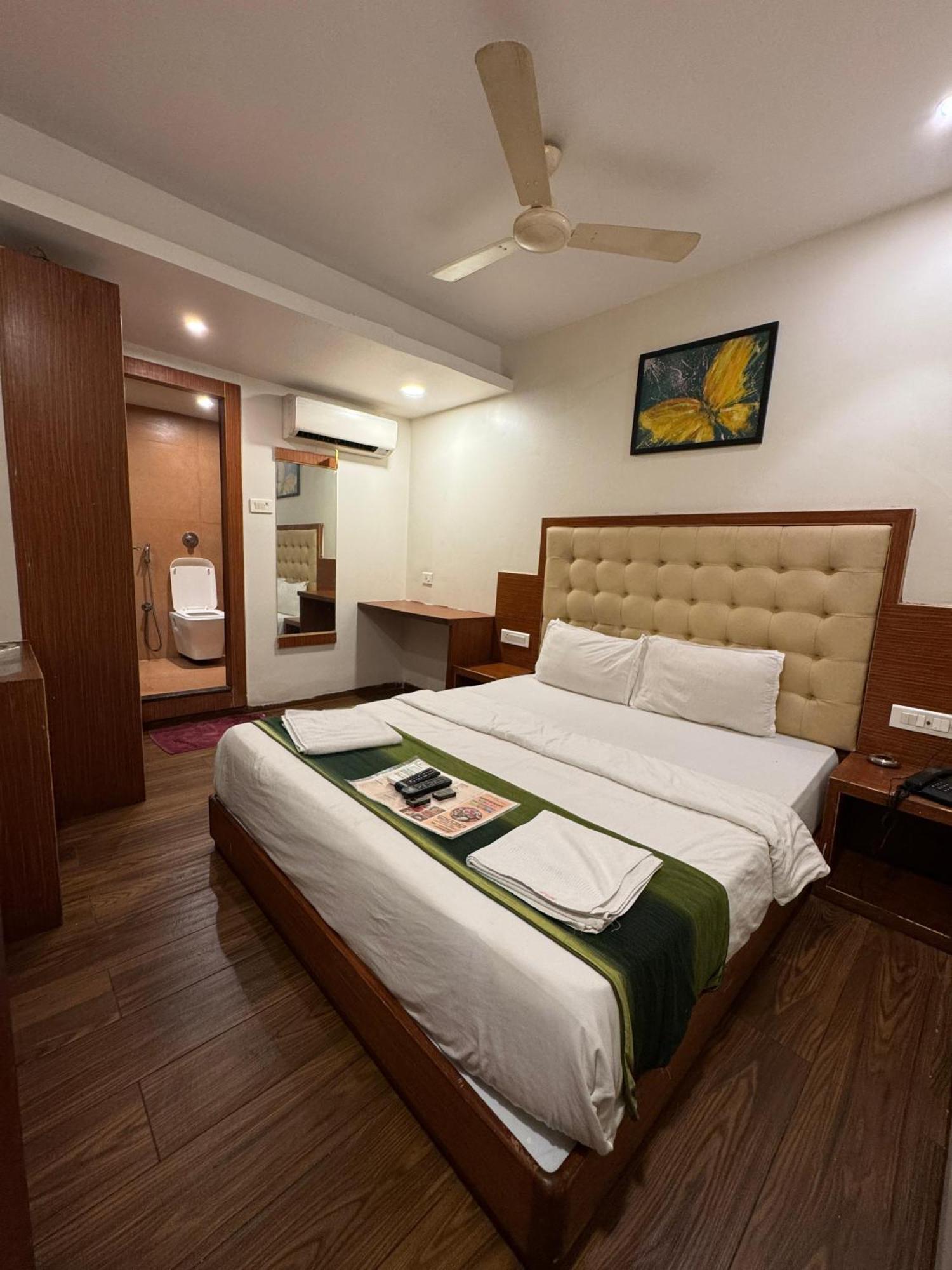 Hotel Aflon Midc Andheri East Βομβάη Εξωτερικό φωτογραφία