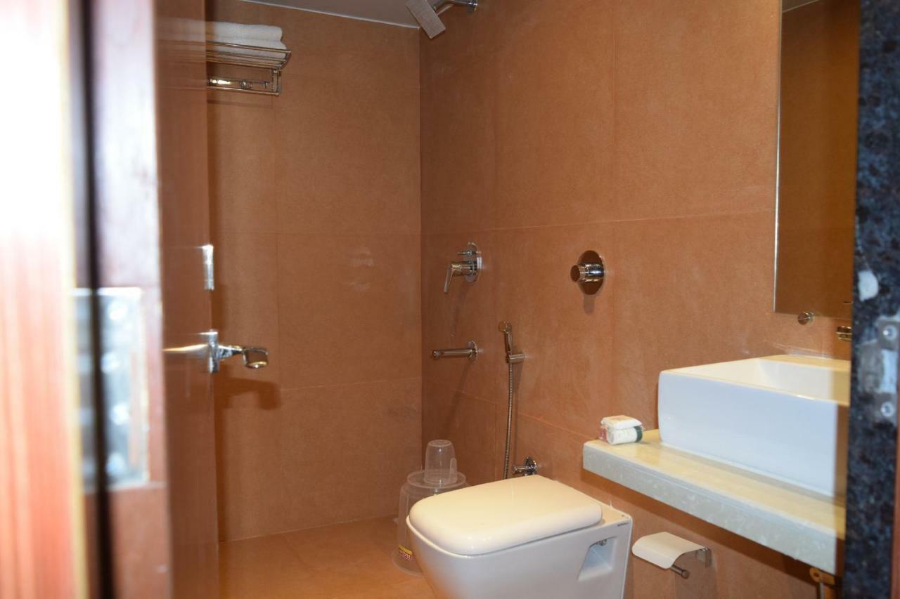 Hotel Aflon Midc Andheri East Βομβάη Εξωτερικό φωτογραφία
